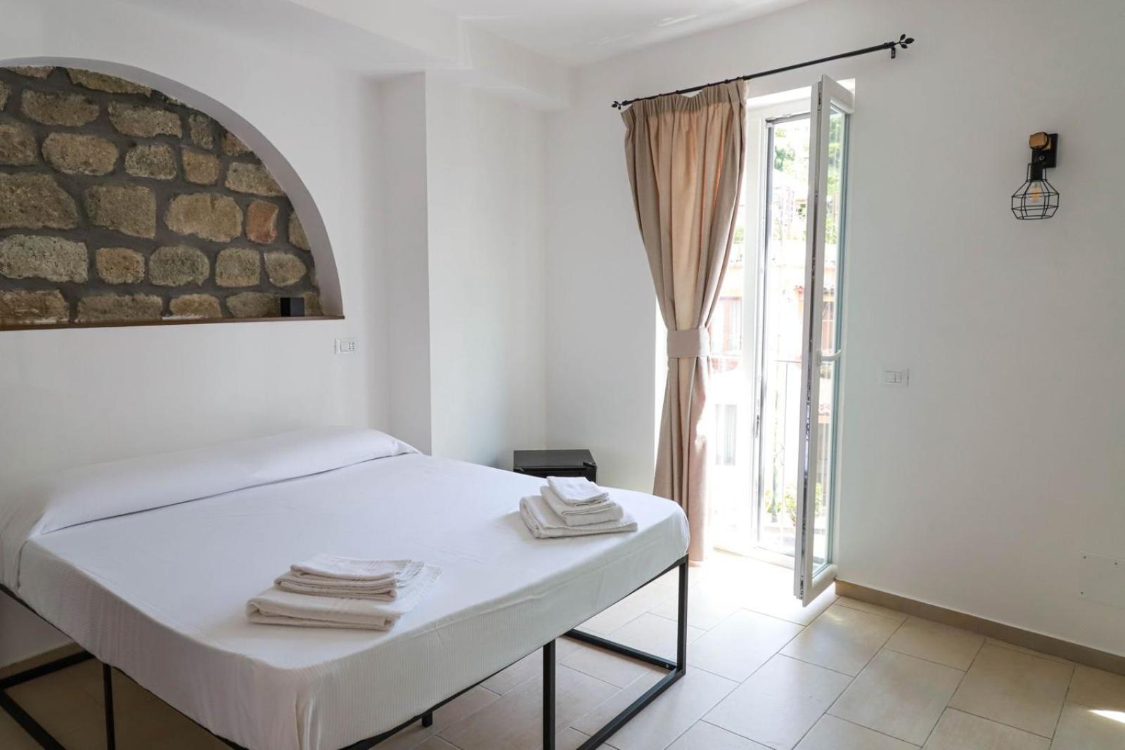 Eg Apartments - Forio D'Ischia Eksteriør billede