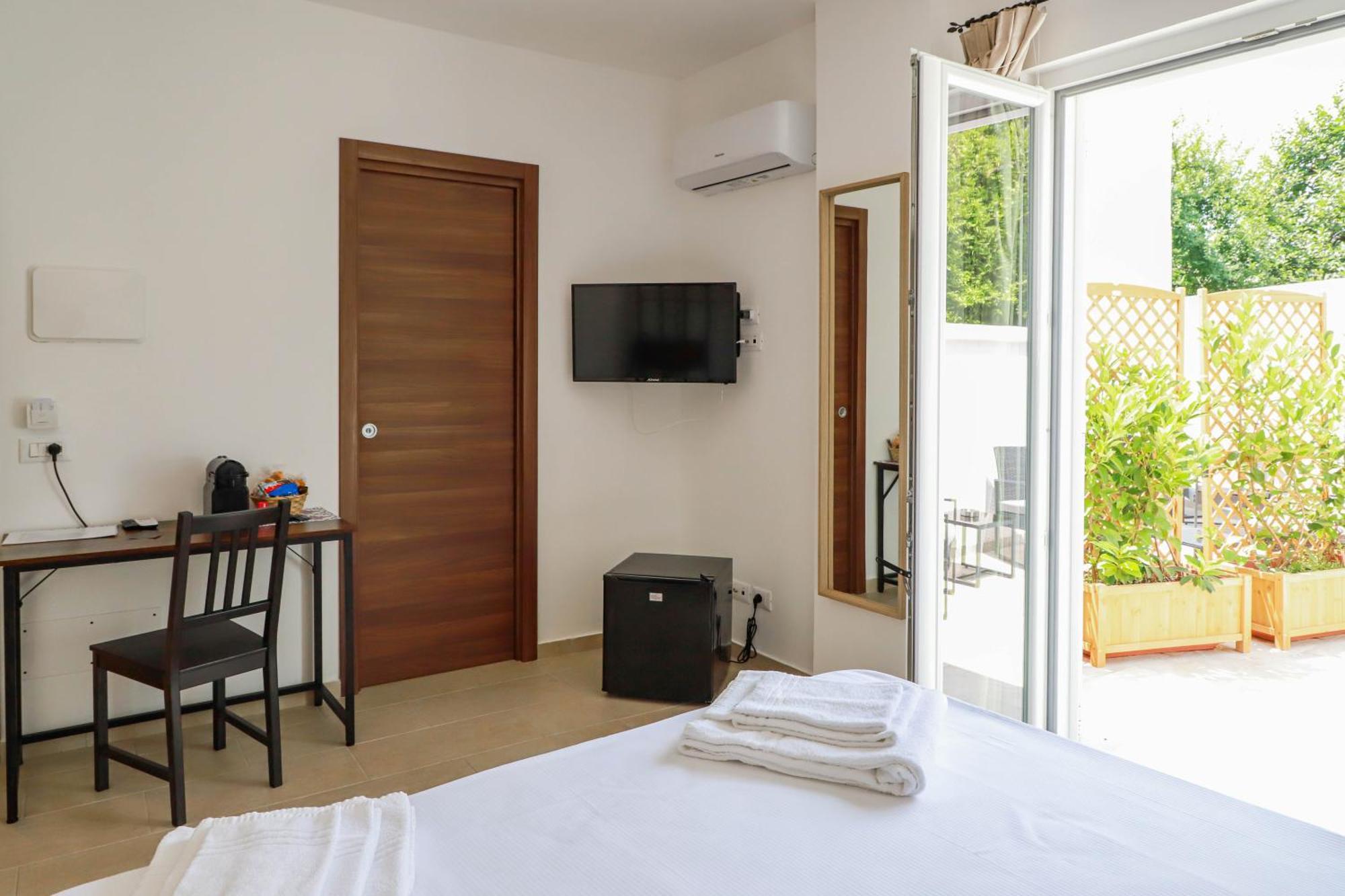 Eg Apartments - Forio D'Ischia Eksteriør billede